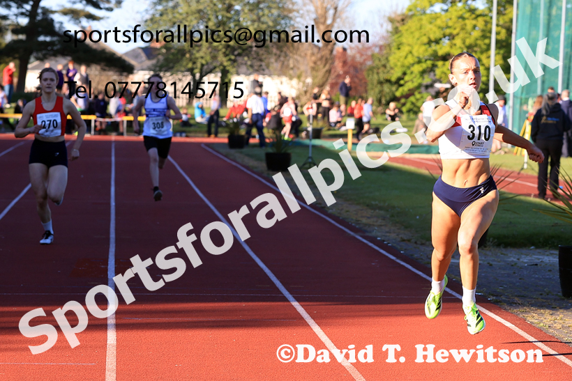 The 300 metres, 2026 NEGP 1, Monkton Stadium. Photo: David T. Hewitson/Sports for All Pics